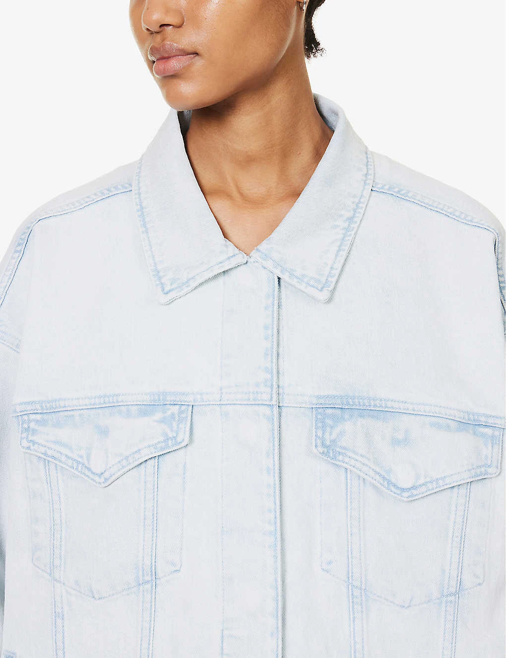 GOOD AMERICAN Oversized Faded-wash Stretch-recycled Denim Jacket - Image 5
